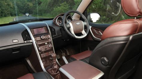 Mahindra-Xuv500-2013-W6-Interior Car Photos - Overdrive