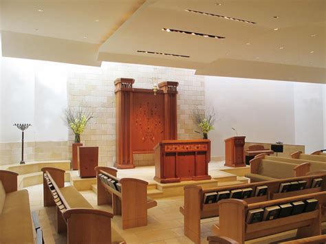 Designers of Synagogue interiors, Synagogue furniture and Bimah art.tudio gruss