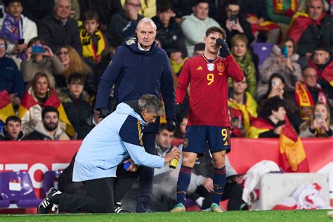 Spain ‘very worried’ about Gavi and confirm he’s suffered ‘major injury ...