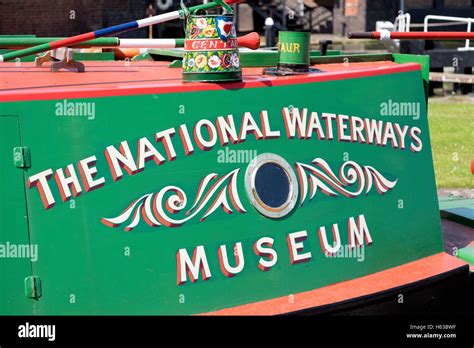 Canal Boats National Waterways Museum Stock Photo - Alamy