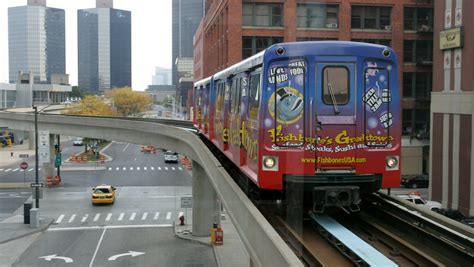 Detroit's People Mover to resume service in April 2022