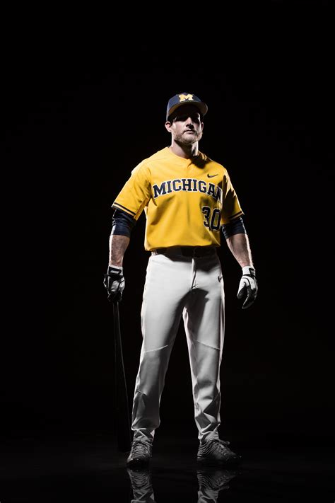 Uniforms — Michigan | Nike