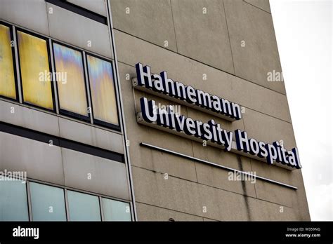 Hahnemann University Hospital building facade Stock Photo - Alamy