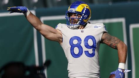 Concern in LA: Rams' Tyler Higbee status for Super Bowl up in the air ...