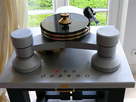 Goldmund Reference II » WYRWAS HIFI Special & High End Audio