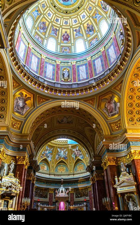 Interior of St. Stephen's Basilica, Budapest, capitol of Hungary Stock ...