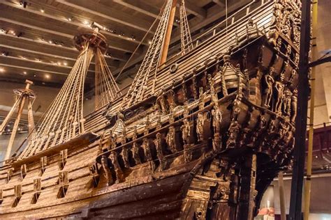 Battle ship. Vasa - the oldest preserved sailing ship of such size. In ...