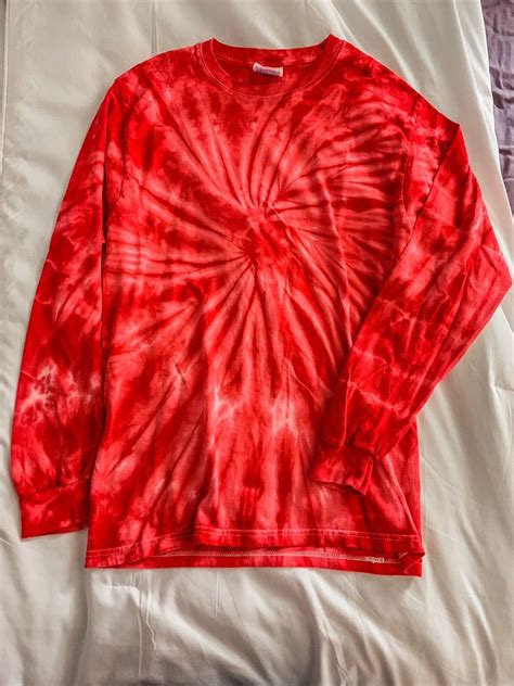 red tye-dye long sleeve tee | Diy tie dye shirts, Red tye dye, Tie dye ...