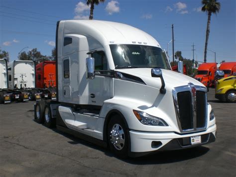 2024 Kenworth T680 | Papé Kenworth