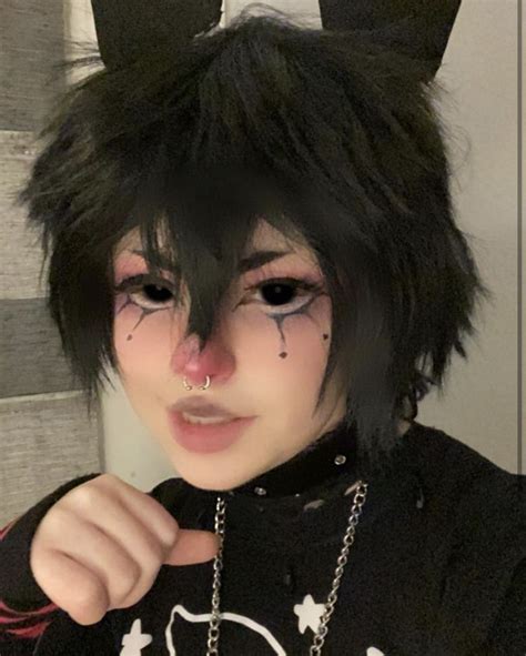 kuromi cosplay♥︎♡︎ | Cool makeup looks, Makeup clothes, Edgy makeup