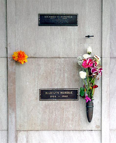 Winning bid for tomb above Marilyn Monroe at $4.6 million - NY Daily News