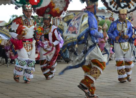 Danza de la Pluma–Dance of the Feather: Teotitlan del Valle, Oaxaca Pre-Hispanic Tradition ...