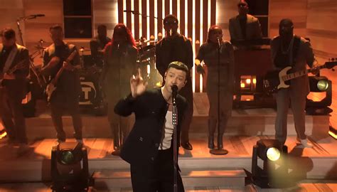 Justin Timberlake Returns to SNL, Performs 'Selfish' & New Song ...