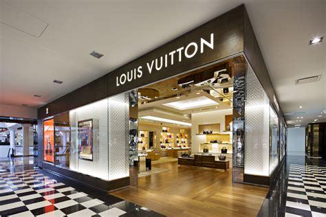 Louis Vuitton Stores - Lighting Design Alliance