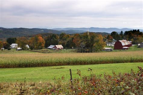 Fall Foliage at Vermont, USA Stock Image - Image of colors, countryside ...