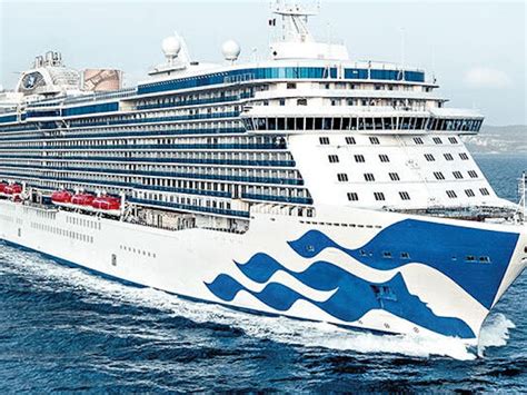 Regal Princess Cruise - Ship Review - Photos & Departure Ports on ...