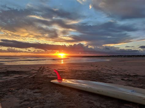 Surfing until sunset is always a good call. : r/surfing