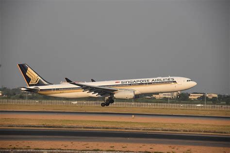 Singapore Airlines Fleet Airbus A330-300 Details and Pictures