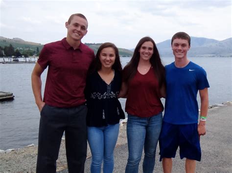 Lake Chelan Boating Club Awards Scholarships - Lake Chelan News and Information