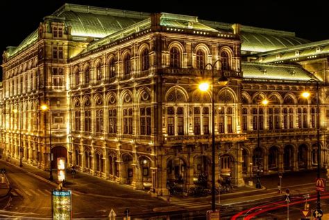 Vienna Opera House - Yallabook