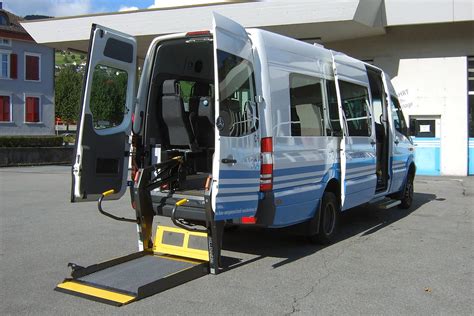 Mercedes Sprinter 516 CDI 4x4 | The lift for wheelchairs at … | Flickr