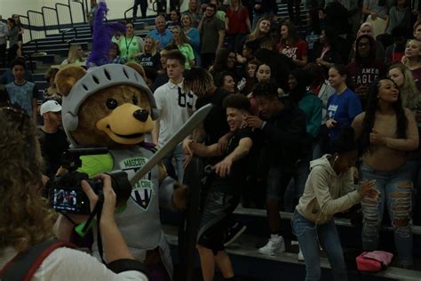 Pottstown High School and Sixers Game - Tour - Mascots for a Cure