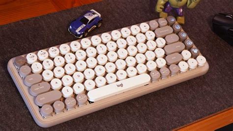 Logitech Pop Keys review: The mechanical keyboard for emoji addicts | PCWorld