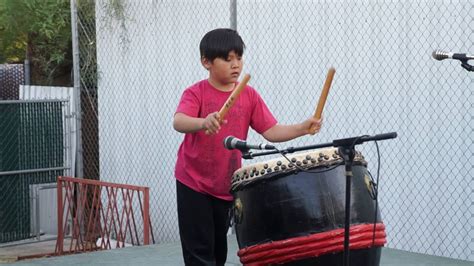 Lion Dance Drumming - YouTube