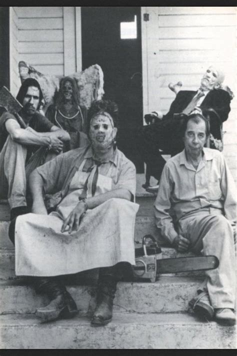 A ‘Family Photo’ from the Original ‘Texas Chainsaw Massacre.' : r/horror