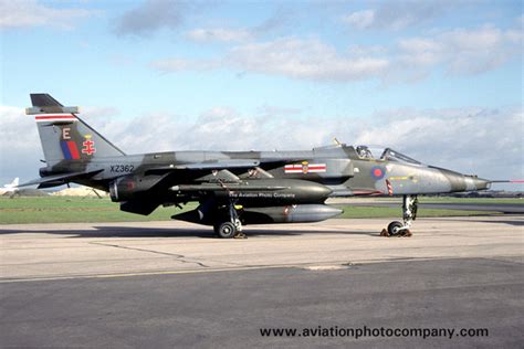 The Aviation Photo Company | Royal Air Force | RAF 41 Squadron SEPECAT Jaguar GR.1 XZ362/E (1990)