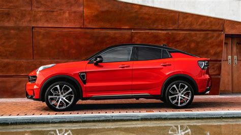 Lynk & Co. reveals 05 coupe-like crossover