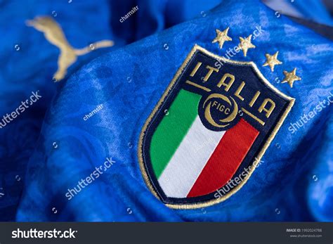 204,673 Team Italy Images, Stock Photos & Vectors | Shutterstock