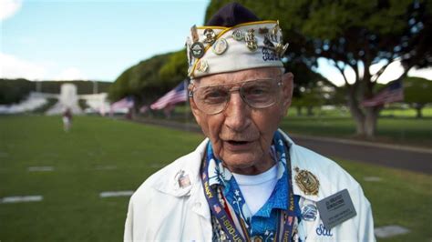 'Remember Pearl Harbor': Survivors Return on 75th Anniversary of Attack ...