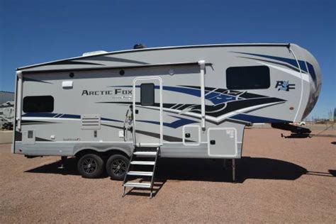 2023 ARCTIC FOX 27-5L W/BOOTH DINETTE $74,995 | RV, RVs for Sale | Denver, CO | Shoppok