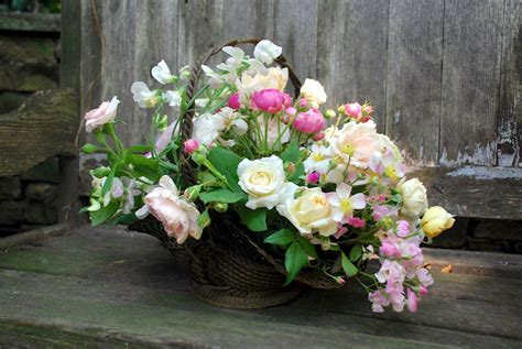 Basket Flower Arrangements - the hot hobbies