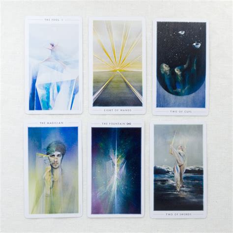 The Fountain Tarot: Illustrated Deck and Guidebook - 9781611805482