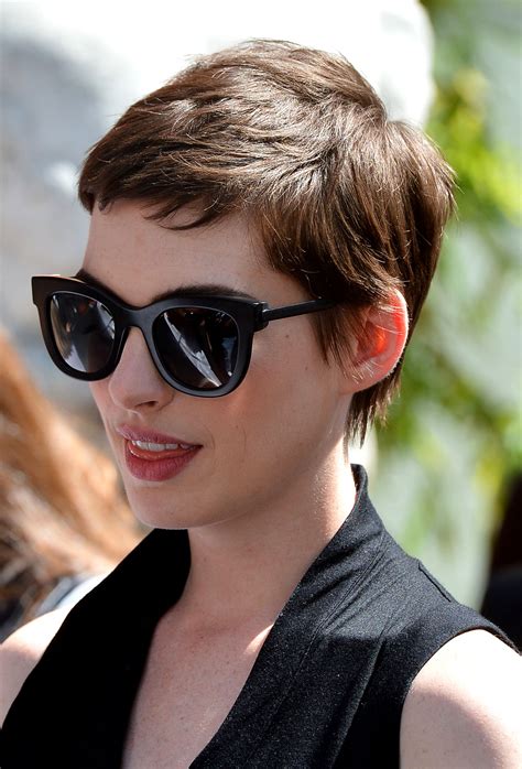 Well Played, Anne Hathaway - Go Fug Yourself Go Fug Yourself