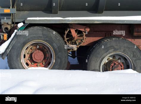 truck tires in snow Stock Photo - Alamy