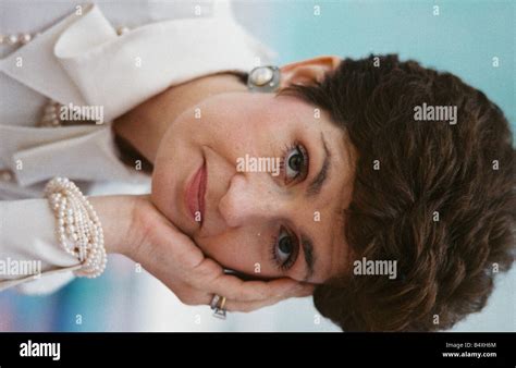 Sharon osbourne 1980s hi-res stock photography and images - Alamy