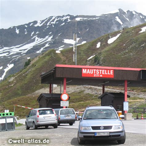 Photo The Timmelsjoch Road, tollstation | Welt-Atlas.de