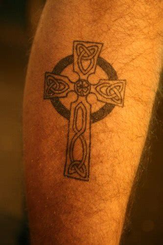 Simple celtic cross tattoo - Tattooimages.biz