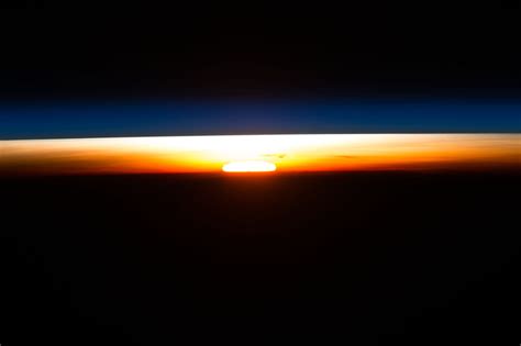 Sunrise seen from the International Space Station | Earth Blog