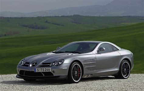 The Bespoke AMG Supercharged V8 at the Heart of the Mercedes-Benz SLR ...