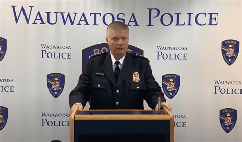 Wauwatosa Police Chief Barry Weber to retire in June - WTMJ