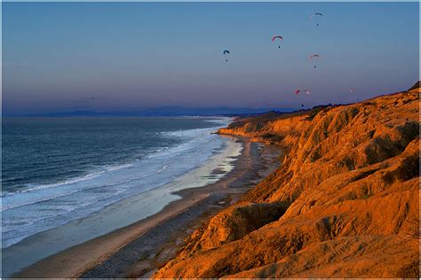 Torrey Pines cliffs at sunset - a photo by Alexey Pronin