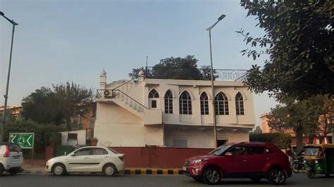 Sunehri Bagh masjid a heritage structure or a roadblock? NDMC seeks public opinion | Delhi News ...