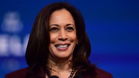 Kamala Harris will officiate New Mexico Governor Michelle Lujan Grisham’s wedding | CNN Politics