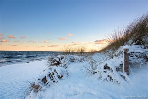 Snowy Beach :: Baltic Sea, Germany :: Dave Derbis :: Photography