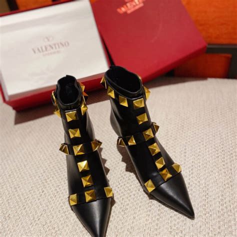 Valentino Shoes Archives - Designer Discreet