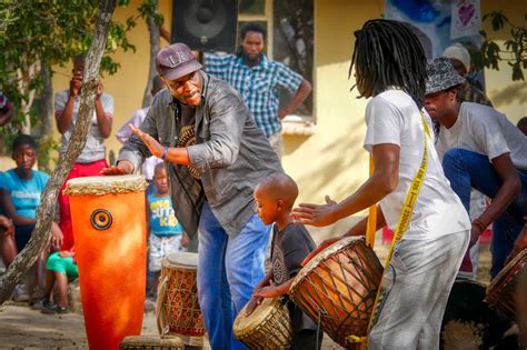 Instrument de musique africain : Ekwé | Newstories Africa